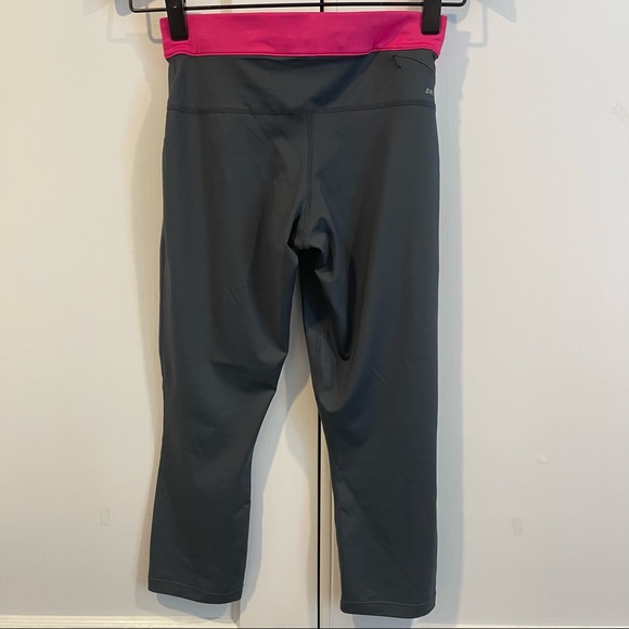 Nike Dri-Fit Run Fast Live Fearless Capri Legging - Picture 7 of 13